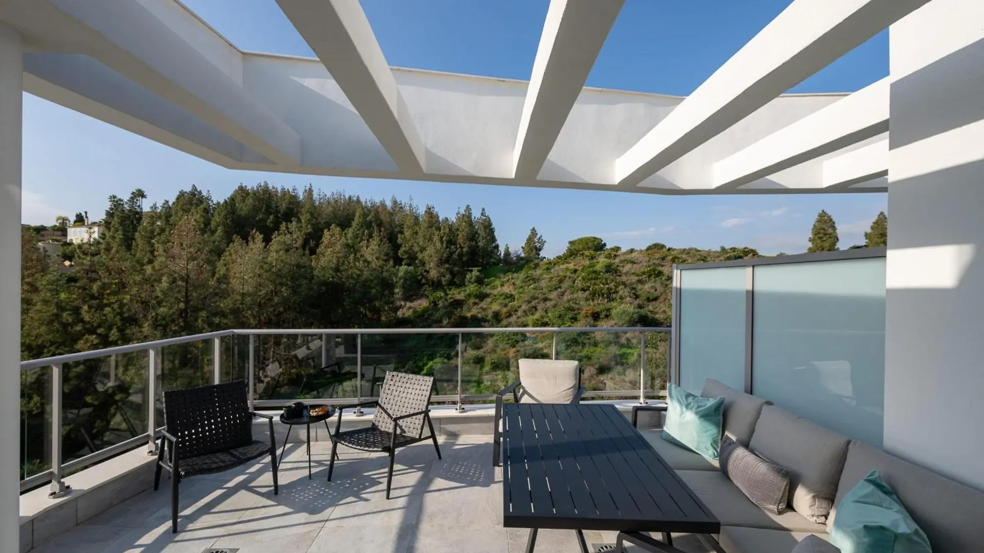 Modern 3-Bedroom Apartment In Vitta Nature Mijas Spain
